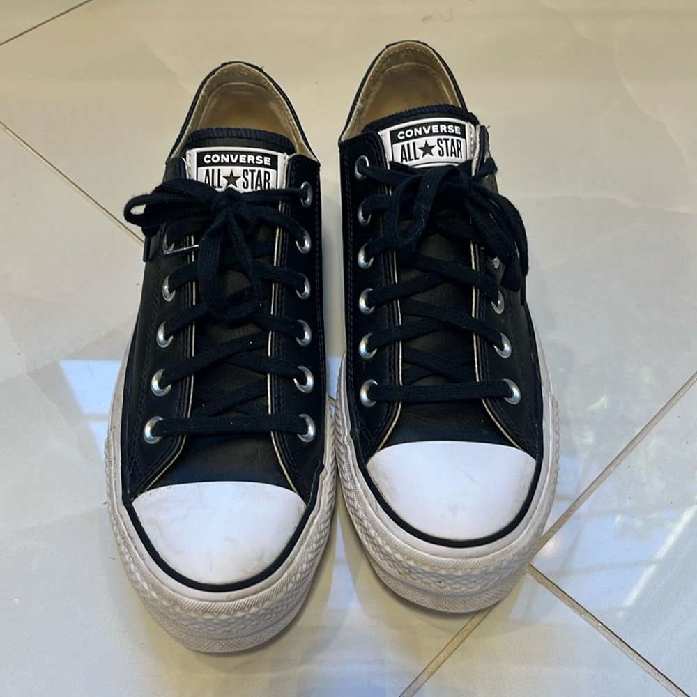 Converse ALL Star woman’s US size 9 black